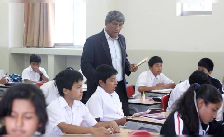 ¿Quiénes recibirán el aumento salarial docente? La nueva norma del Minedu lo establece