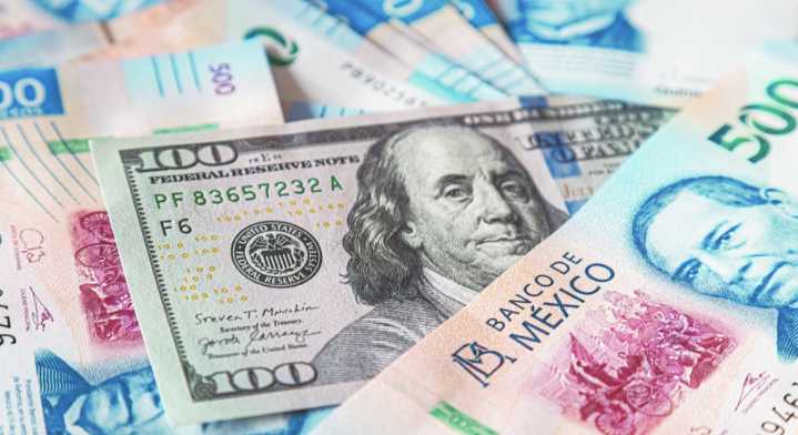 Fortaleza del peso pega a resultados de empresas en la BMV