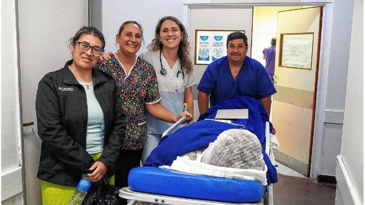 Los hospitales San Martín y San Roque de Paraná realizaron una inédita intervención vascular