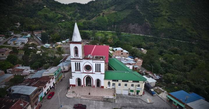El desconocido pueblo de Cundinamarca cerca a Bogotá, ideal para disfrutar de un buen clima y piscinas