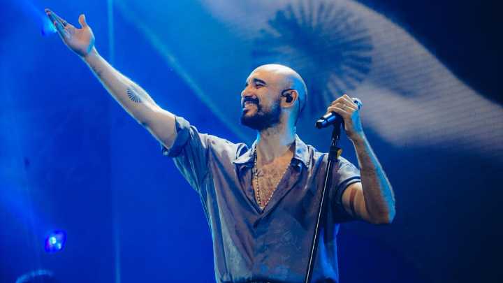 Tras hacer vibrar a Rosario, Abel Pintos presenta esta noche otro show en el Anfiteatro