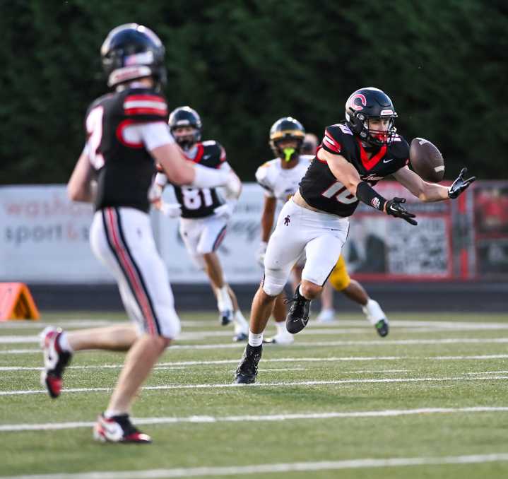 Week 10 playoff high school football previews for Southwest Washington with livestream links and predictions