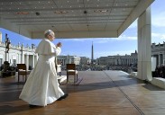 El Papa empieza en Turquía su primer viaje internacional, que continuará luego en Líbano