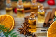 13 Ways to Make Your Home Smell Like Christmas