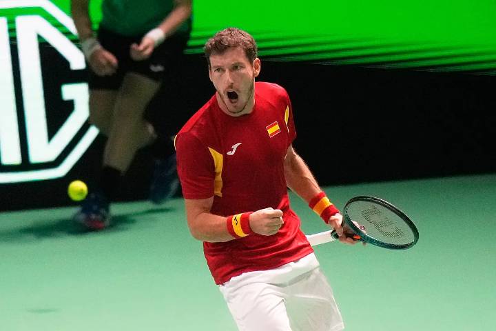 Copa Davis: Carreño disfruta de la responsabilidad, vence a Struff y deja a España a un paso de la final de la Copa Davis