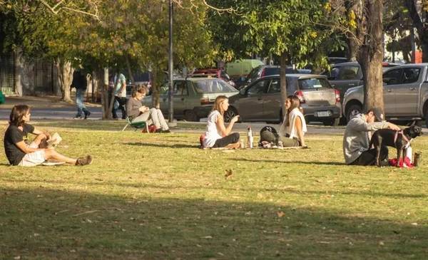 Domingo soleado para disfrutar al aire libre en La Plata: ¿cómo sigue el tiempo?