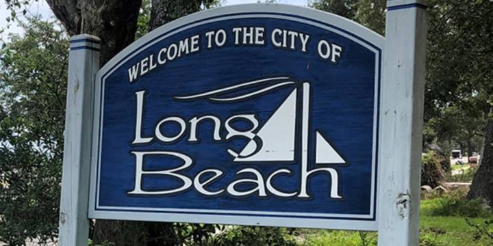 Utility crew hits gas main, sewer line in Long Beach