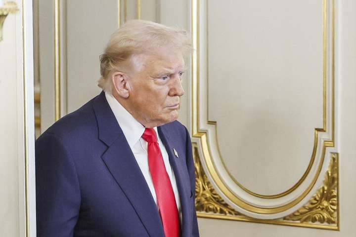 Trump dice que sería “catastrófico” que el Supremo anulara sus aranceles