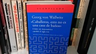 Caballeros, esto no es una casa de baños» de Georg von Wallwitz (Acantilado, 2025)