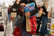 Holiday shoppers looking for ways to stretch a dollar