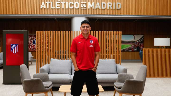 Atlético de Madrid Hace Oficial el Fichaje del Futbolista Mexicano Ronaldo Nájera