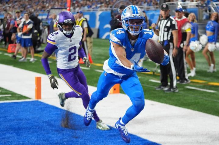 Lions grades: Vikings win in trenches, Detroit struggles on special teams