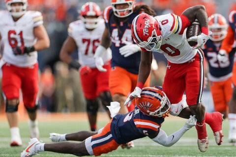 Luke Altmyer throws two TD passes, Illinois hands Maryland 6th straight loss, 24