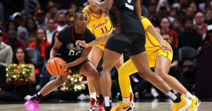 No. 2 South Carolina beats No. 8 Southern California 69