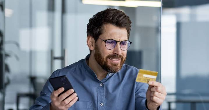 Suspenderán las cuentas bancarias de los usuarios que tengan deudas e impuestos no declarados