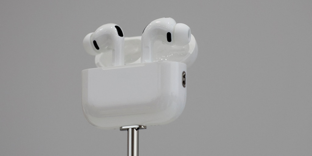 Estudian la manera de leer la mente a través de unos AirPods usando IA