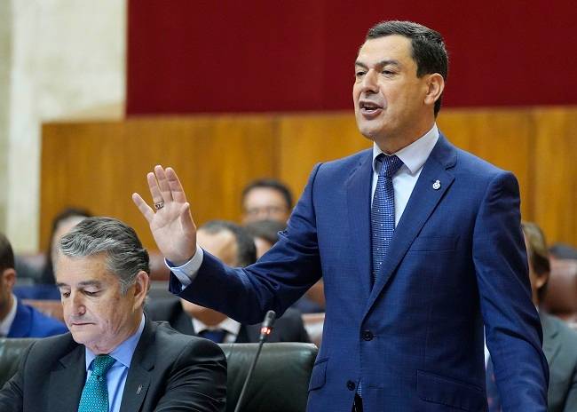 El rodillo del PP impide investigar en el Parlamento el escándalo de los cribados