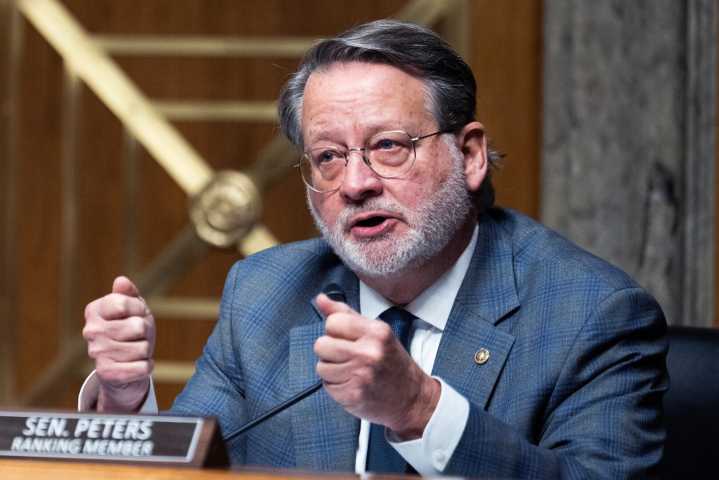 Democrats tight-lipped on shutdown off-ramp as pressure grows