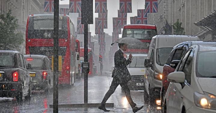 Why London feels colder than Canada in winter even without snow