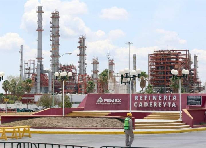 Tardará 2 años modernización de refinería para reducir contaminación