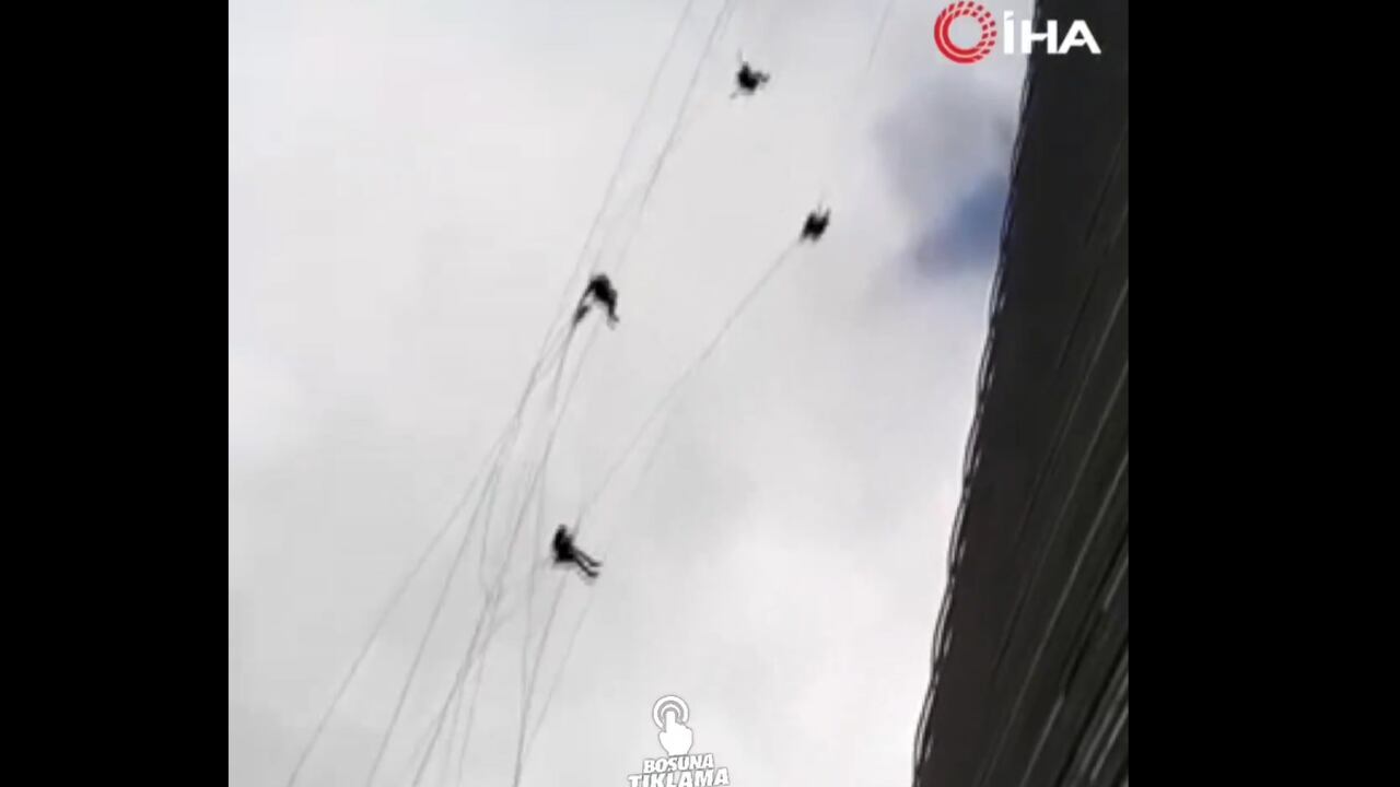 Terror en las alturas: trabajadores fueron elevados por el viento mientras limpiaban un rascacielos