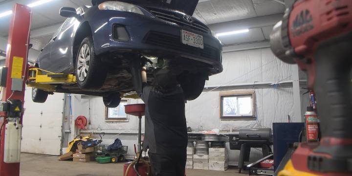 Auto shops slammed as Northlanders rush to prep cars ahead of big snow
