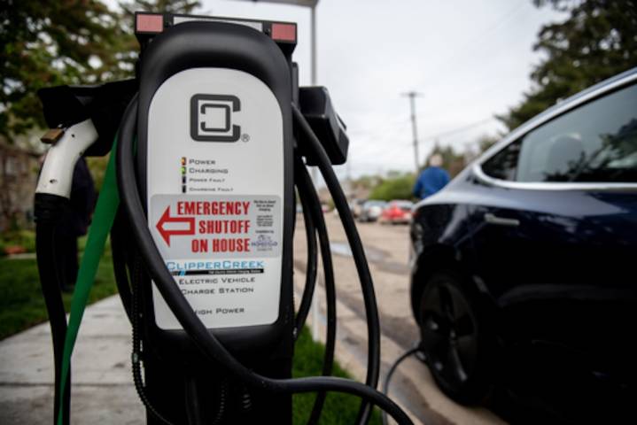 Michigan awards $1.8M for EV chargers at apartment complexes