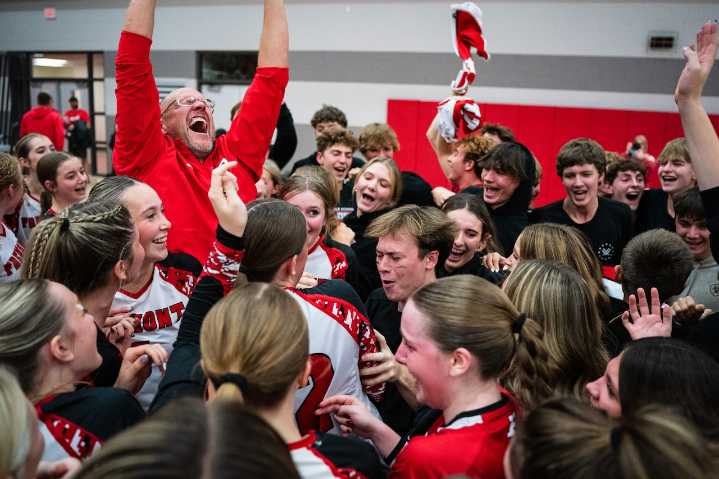 PHOTOS: Fremont tops Fruitport in MHSAA volleyball regional final