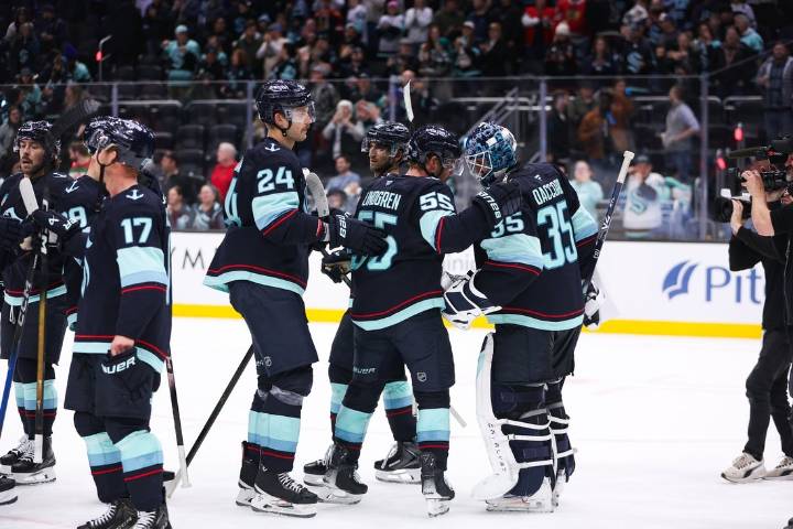Deadspin | Kraken keen to defend home-ice advantage against Sharks