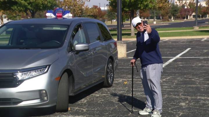 Navy veteran gifted new car in nationwide give away