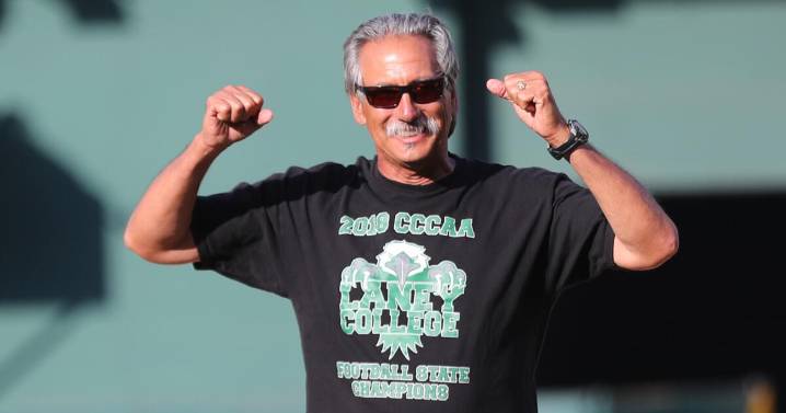 'He was watching over me': John Beam honored by Bears' Nahshon Wright before suspect charged