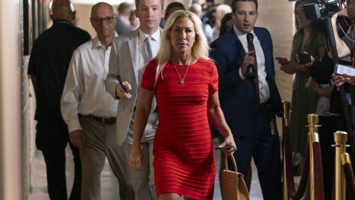 Politicians react to Marjorie Taylor Greene’s resignation