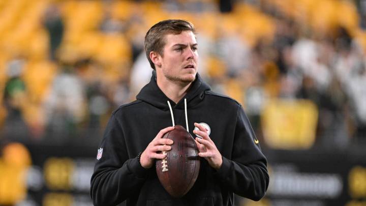 Steelers activate QB Will Howard, waive RB Trey Sermon