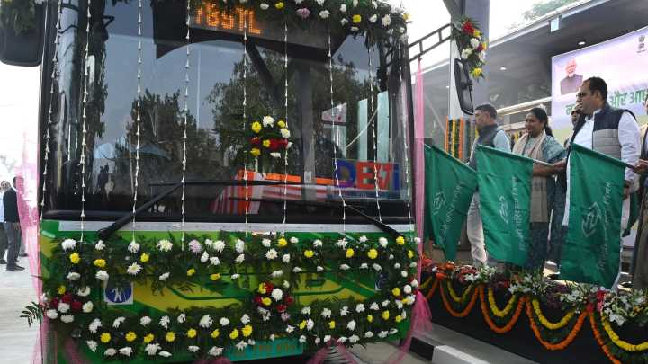 Delhi CM flags off 40 new electric buses at Azadpur