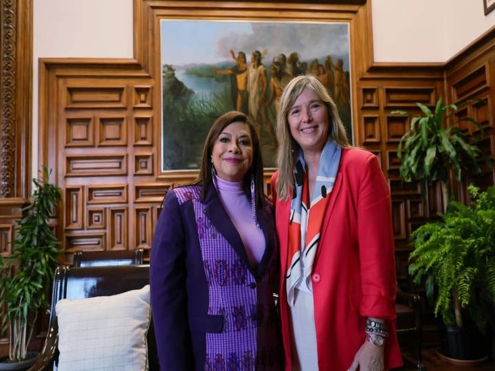 Clara Brugada se reúne con descendiente de Eva Perón