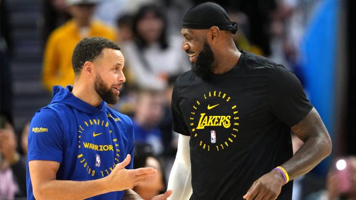 LeBron grateful to climb NBA mountaintop with Steph Curry