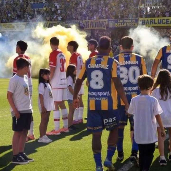 Las contradicciones del fallo contra Estudiantes por el espaldazo y por qué la AFA no fue a fondo