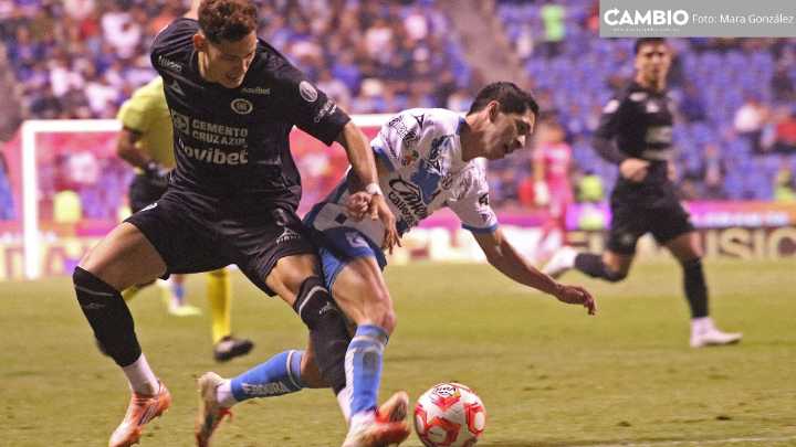 Club Puebla hace el ridículo en el homenaje a Lapuente: Cruz Azul los golea 3