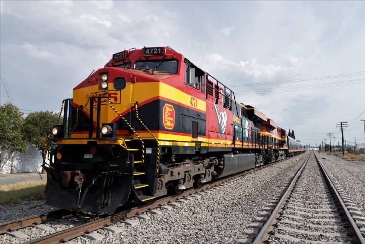 Avanza proyecto del tren de pasajeros con tres estaciones en el sureste de Coahuila