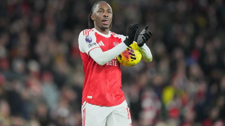 Too Eze: Midfield star's hat trick helps Arsenal beat Spurs and take 6