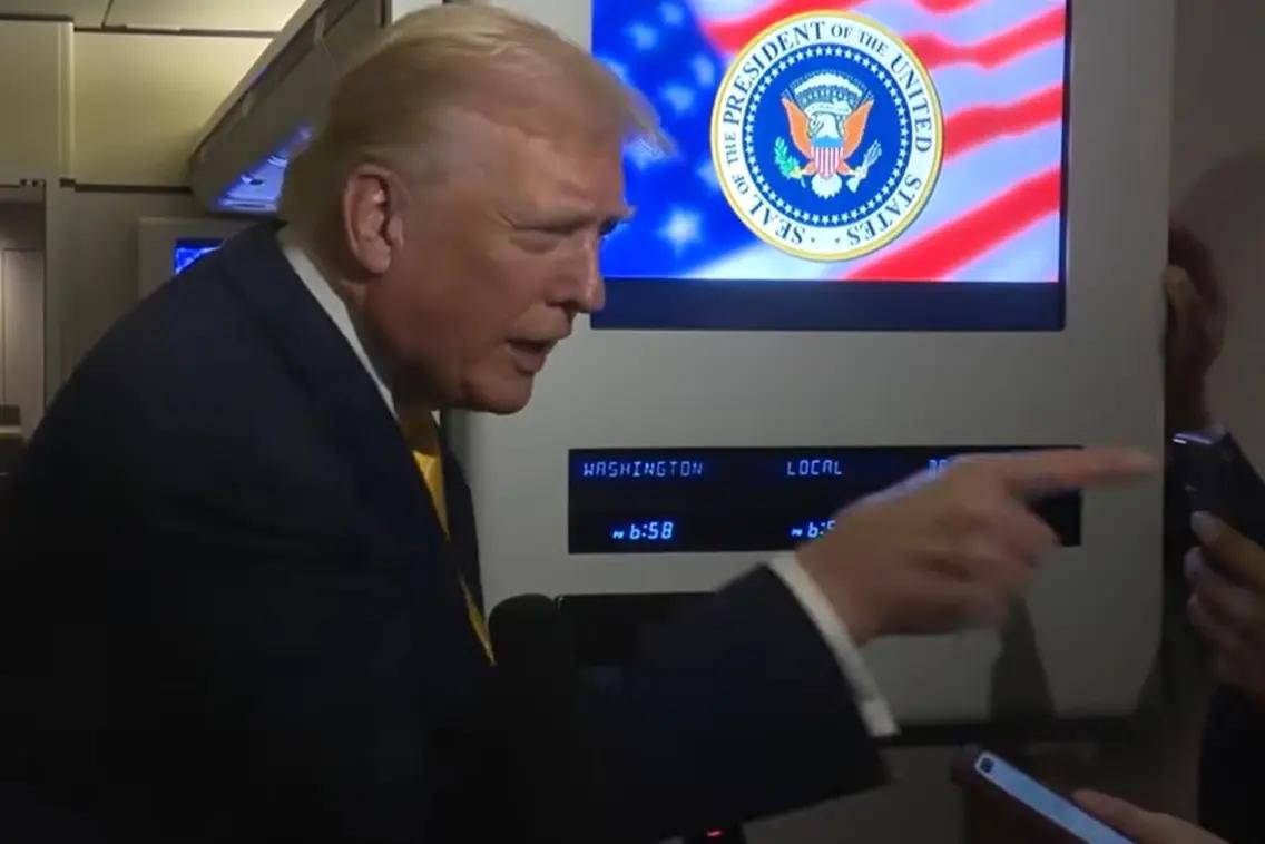 Trump llama “cerdita” a reportera y le ordena callar (Video)