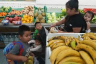 A un mes del cierre de gobierno, EU enfrenta crisis alimentaria