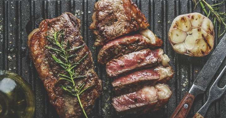 Households told not to cook steak from the fridge due to 30 minute rule