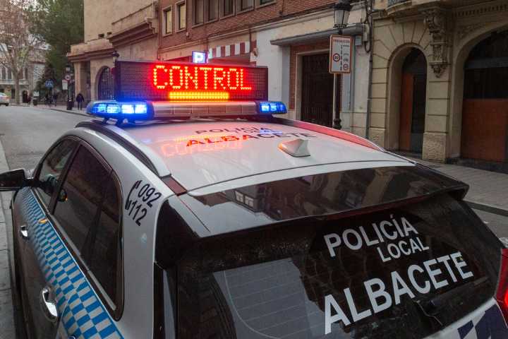 Denuncian a tres conductores al superar la tasa de alcoholemia