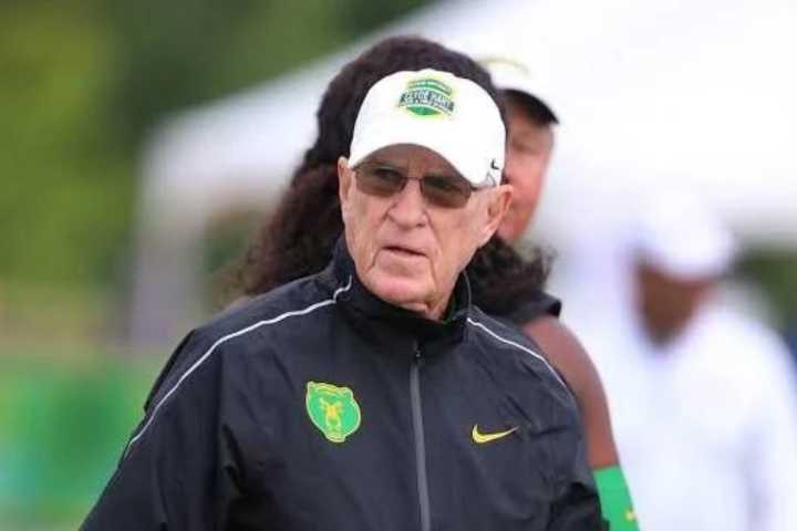 Track & Field Coach Clyde Hart’s Words on 400m Greatness Resurface, Honoring the Late Baylor Legend’s Mindset Revisiting Clyde Hart’s timeless words on the 400m in honor of the legendary coach's life 