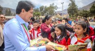 Entregan libros a escolares del colegio “José Carlos Mariátegui