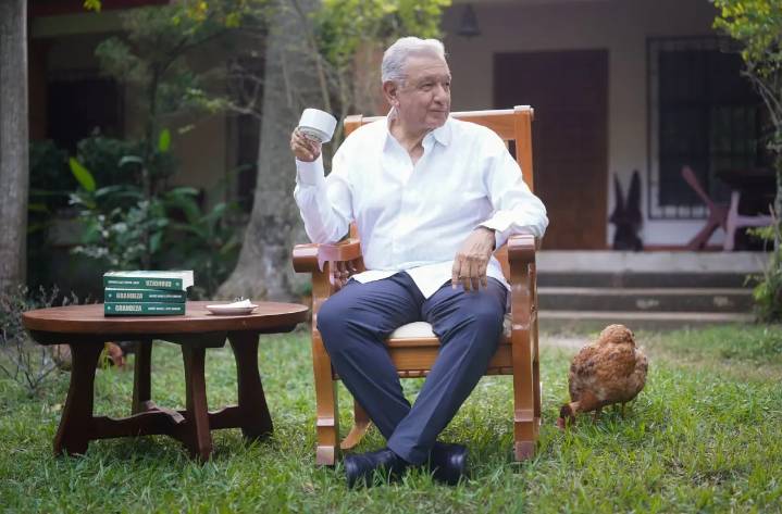 AMLO confirma retiro total y descarta gira para presentar su nuevo libro “Grandeza”