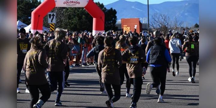 Large crowds gather for annual Turkey Trot 5K in Colorado Springs