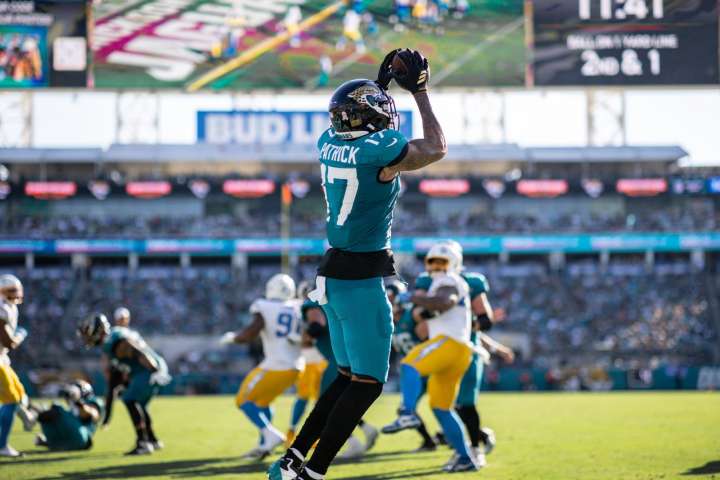 Jacksonville aplastó a Chargers 35