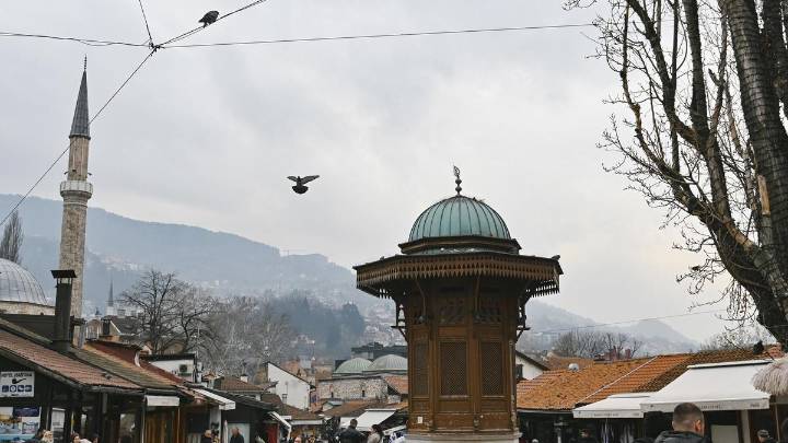 100.000 euros para ir a matar civiles durante la guerra de Bosnia: 5 claves del escándalo en Italia